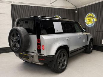 LAND ROVER DEFENDER 3.0 D250 MHEV X-Dynamic SE SUV 5dr Diesel Auto 4WD Euro 6 (s/s) 