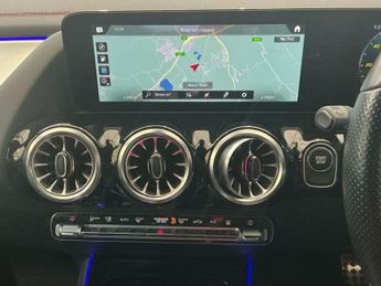 MERCEDES-BENZ EQA EQA 250 66.5kWh AMG Line SUV 5dr Electric Auto (190 ps)