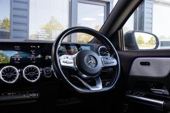 MERCEDES-BENZ EQA EQA 250 66.5kWh AMG Line SUV 5dr Electric Auto (190 ps)