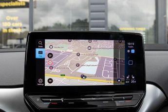 VOLKSWAGEN 181 Pure 52kWh Life SUV 5dr Electric Auto (148 ps)