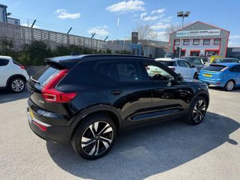 VOLVO XC40 2.0 B3 MHEV Ultimate SUV 5dr Petrol Hybrid DCT Auto Euro 6-2 OWN
