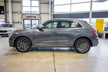 AUDI Q3 2.0 TFSI 40 S line SUV 5dr Petrol S Tronic quattro Euro 6 (s/s) 