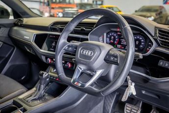 AUDI Q3 2.0 TFSI 40 S line SUV 5dr Petrol S Tronic quattro Euro 6 (s/s) 