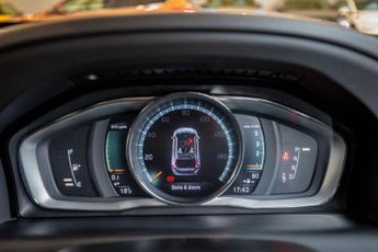 VOLVO XC60 2.0 D4 R-Design Lux Nav SUV 5dr Diesel Geartronic Euro 6 (s/s) (