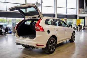 VOLVO XC60 2.0 D4 R-Design Lux Nav SUV 5dr Diesel Geartronic Euro 6 (s/s) (