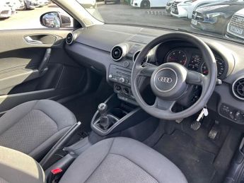 AUDI A1 1.6 TDI SE Hatchback 3dr Diesel Manual Euro 5 (s/s) (105 ps)