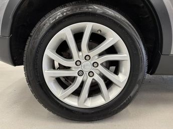 LAND ROVER DISCOVERY SPORT 2.0 TD4 SE Tech SUV 5 Door Diesel Automatic Grey 4WD 