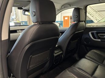 LAND ROVER DISCOVERY SPORT 2.0 TD4 SE Tech SUV 5 Door Diesel Automatic Grey 4WD 