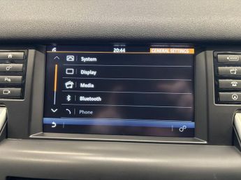 LAND ROVER DISCOVERY SPORT 2.0 TD4 SE Tech SUV 5 Door Diesel Automatic Grey 4WD 