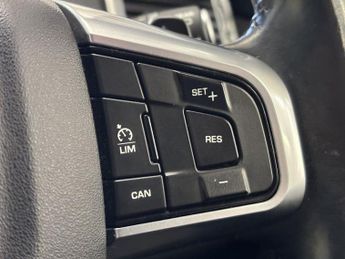 LAND ROVER DISCOVERY SPORT 2.0 TD4 SE Tech SUV 5 Door Diesel Automatic Grey 4WD 