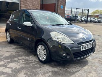 Renault Clio 1.2 I-Music Hatchback 5dr Petrol Manual in Black