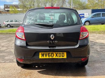 RENAULT CLIO 1.2 I-Music Hatchback 5dr Petrol Manual in Black