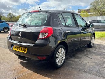 RENAULT CLIO 1.2 I-Music Hatchback 5dr Petrol Manual in Black