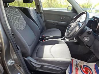 KIA SOUL 1.6 CRDi Tempest SUV 5dr Diesel Auto Euro 4 (126 bhp)