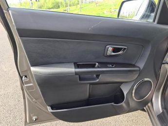 KIA SOUL 1.6 CRDi Tempest SUV 5dr Diesel Auto Euro 4 (126 bhp)