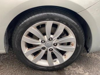 KIA CARENS 1.7 CRDi EcoDynamics 3 MPV 5dr Diesel Manual Euro 5 (s/s) (134 b