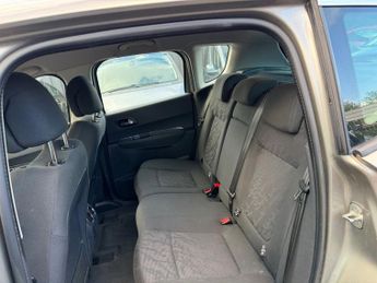 PEUGEOT 3008 1.6 e-HDi Active SUV 5dr Diesel EGC Euro 5 (s/s) (115 ps)