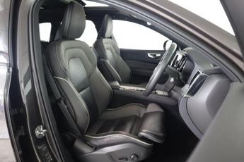 VOLVO XC60 2.0 B5 MHEV R-Design Auto Euro 6 (s/s) 5dr