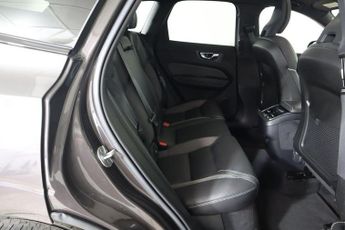 VOLVO XC60 2.0 B5 MHEV R-Design Auto Euro 6 (s/s) 5dr