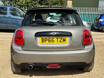 MINI HATCH 1.5 Cooper Hatchback 3dr Petrol Auto Euro 6 (s/s) (136 ps)