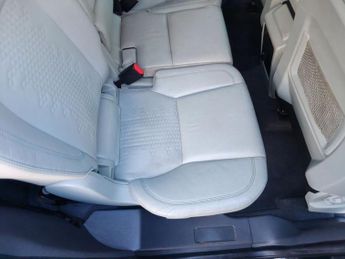 LAND ROVER DISCOVERY SPORT 2.2 SD4 SE SUV 5dr Diesel Auto 4WD Euro 5 (s/s) (190 ps)