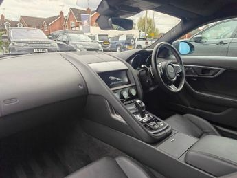JAGUAR F-TYPE 2.0i GPF R-Dynamic Coupe 2dr Petrol Auto Euro 6 (s/s) (300 ps)