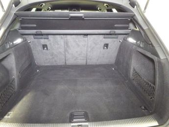 AUDI A4 AVANT 2.0 TDI S line Estate 5dr Diesel S Tronic quattro Euro 6 (s/s) (