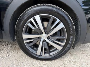 PEUGEOT 3008 1.6 13.2kWh Allure Premium SUV 5dr Petrol Plug-in Hybrid 
