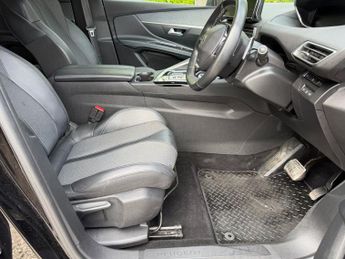 PEUGEOT 3008 1.6 13.2kWh Allure Premium SUV 5dr Petrol Plug-in Hybrid 