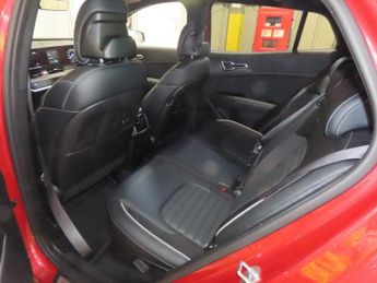 KIA SPORTAGE 1.6 h T-GDi GT-Line S SUV 5dr Petrol Hybrid Auto Euro 6 (s/s) (2