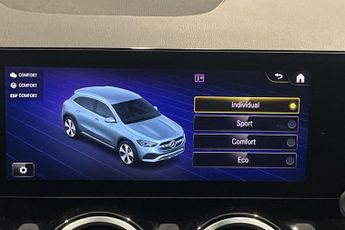 MERCEDES-BENZ GLA-CLASS 1.3 GLA200 AMG Line (Executive) SUV 5dr Petrol 7G-DCT Euro 6 (s/