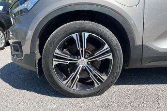 VOLVO XC40 1.5h T5 Recharge 10.7kWh Ultimate Bright SUV 5dr Petrol Plug-in 