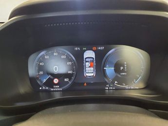 VOLVO XC40 1.5h T5 Recharge 10.7kWh Ultimate Bright SUV 5dr Petrol Plug-in 