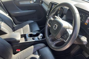 VOLVO XC40 1.5h T5 Recharge 10.7kWh Ultimate Bright SUV 5dr Petrol Plug-in 