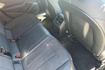 AUDI A4 2.0 TFSI 35 S line Saloon 4dr Petrol S Tronic Euro 6 (s/s) (150 