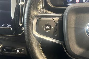 VOLVO XC40 2.0 D4 R-Design Pro SUV 5dr Diesel Auto AWD Euro 6 (s/s) (190 ps