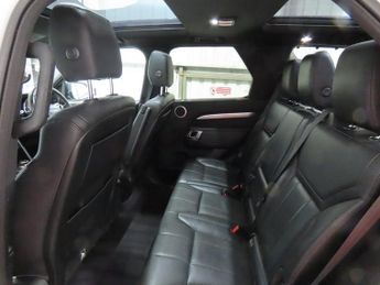 LAND ROVER DISCOVERY 3.0 SD V6 Landmark Edition SUV 5dr Diesel Auto 4WD Euro 6 (s/s) 