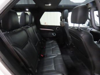 LAND ROVER DISCOVERY 3.0 SD V6 Landmark Edition SUV 5dr Diesel Auto 4WD Euro 6 (s/s) 