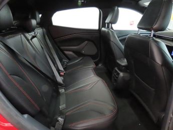 FORD MUSTANG MACH-E Standard Range 70kWh SUV 5dr Electric Automatic AWD (269 ps) 360
