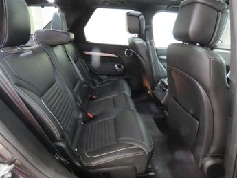 LAND ROVER DISCOVERY 3.0 D300 MHEV Dynamic HSE SUV 5dr Diesel Auto 4WD Euro 6 (s/s) (