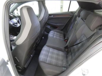 VOLKSWAGEN GOLF 2.0 TDI GTD Hatchback 5dr Diesel DSG Euro 6 (s/s) (200 ps)