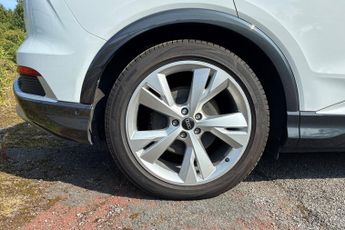 AUDI Q4 E-TRON 50 S line SUV 5dr Electric Auto quattro 82kWh (299 ps) Rear Park
