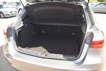 MERCEDES-BENZ A-CLASS 1.3 A180 SE Hatchback 5dr Petrol 7G-DCT Euro 6 (s/s) (136 ps)