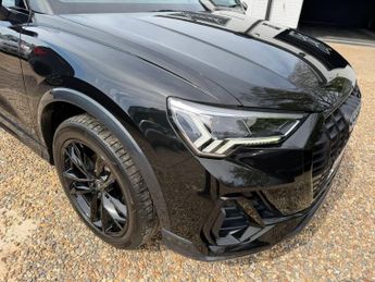 AUDI Q3 1.5 TFSI CoD 35 Black Edition SUV 5dr Petrol S Tronic Euro 6 (s/