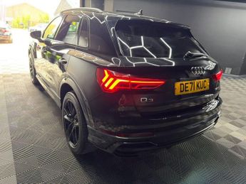 AUDI Q3 1.5 TFSI CoD 35 Black Edition SUV 5dr Petrol S Tronic Euro 6 (s/