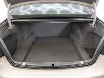 BMW 7 SERIES 3.0 740i SE Saloon 4dr Petrol Auto Euro 5 (s/s) (320 ps)