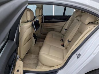 BMW 7 SERIES 3.0 740i SE Saloon 4dr Petrol Auto Euro 5 (s/s) (320 ps)