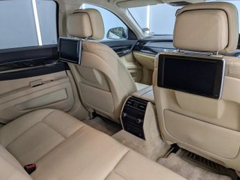 BMW 7 SERIES 3.0 740i SE Saloon 4dr Petrol Auto Euro 5 (s/s) (320 ps)