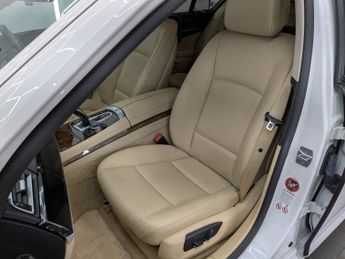 BMW 7 SERIES 3.0 740i SE Saloon 4dr Petrol Auto Euro 5 (s/s) (320 ps)