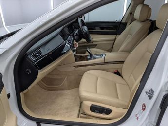 BMW 7 SERIES 3.0 740i SE Saloon 4dr Petrol Auto Euro 5 (s/s) (320 ps)